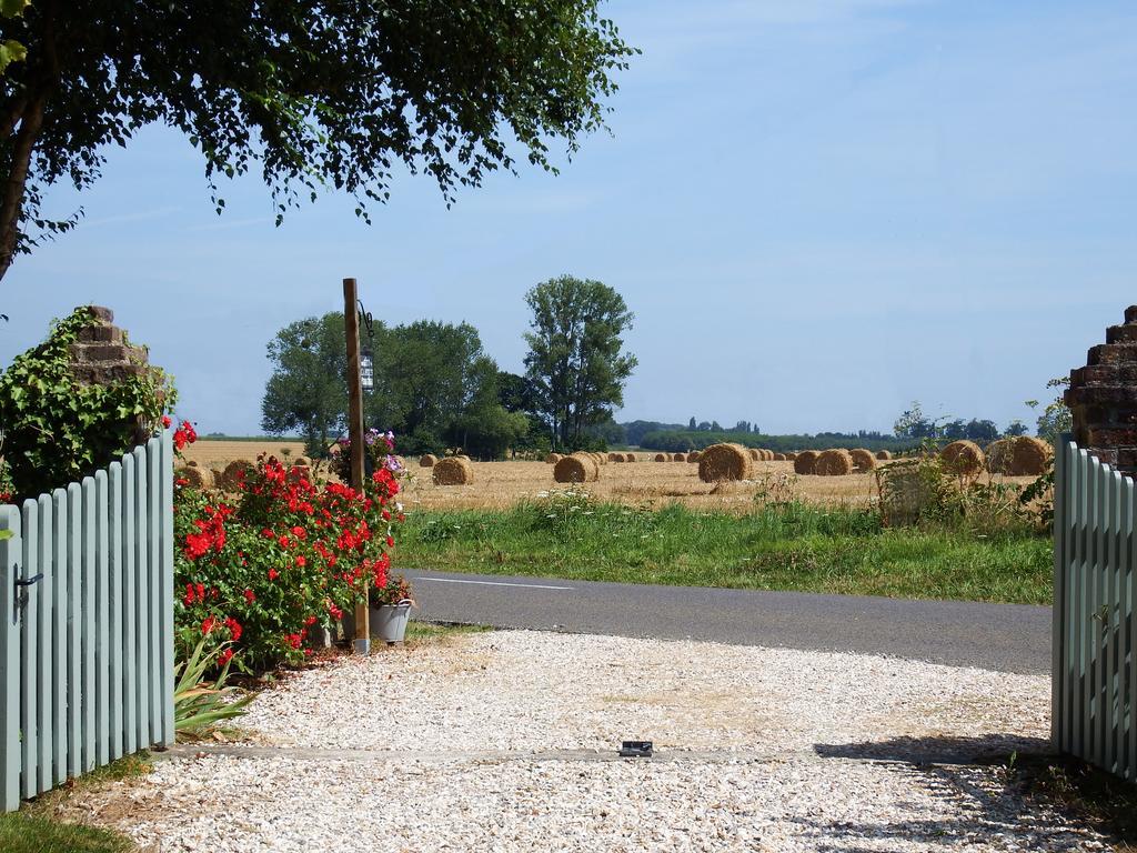 Villa La petite saugère à Bosguérard-de-Marcouville Extérieur photo